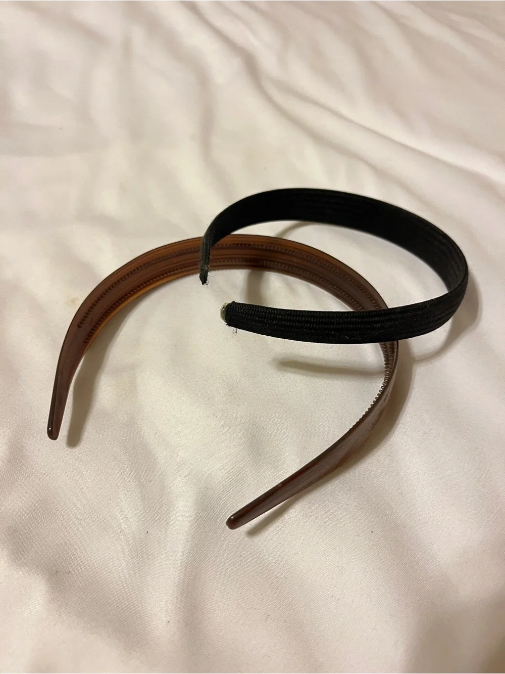Set of 2 Plastic & Fabric Headbands Brown Black Teeth Hair Accessories